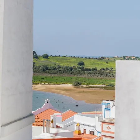 2 Old Town Terraces Hottub Seaview Vakantiehuis Alvor
